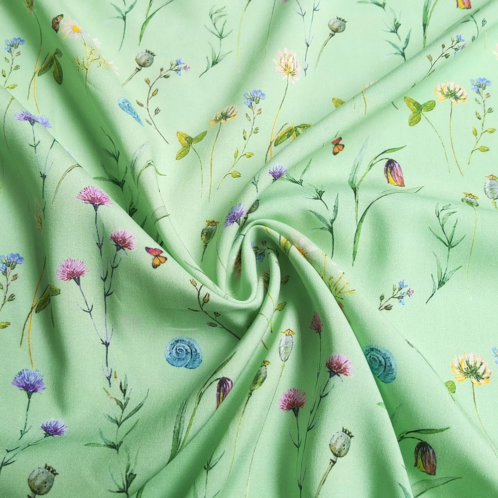 1 meter X 1.4 meter Green Floral Viscose Fabric Soft Dress Gown Arabian Robe Material Poplin