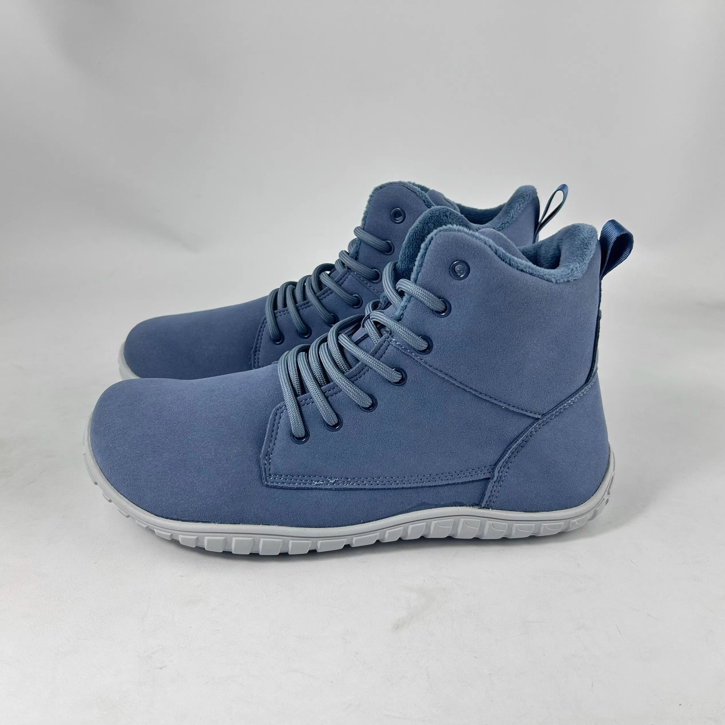 2025 جديد الأكثر مبيعا أحذية المشي الكلاسيكية المتينة في الهواء الطلق المضادة للانزلاق أحذية رياضية عالية الجر أحذية غير رسمية