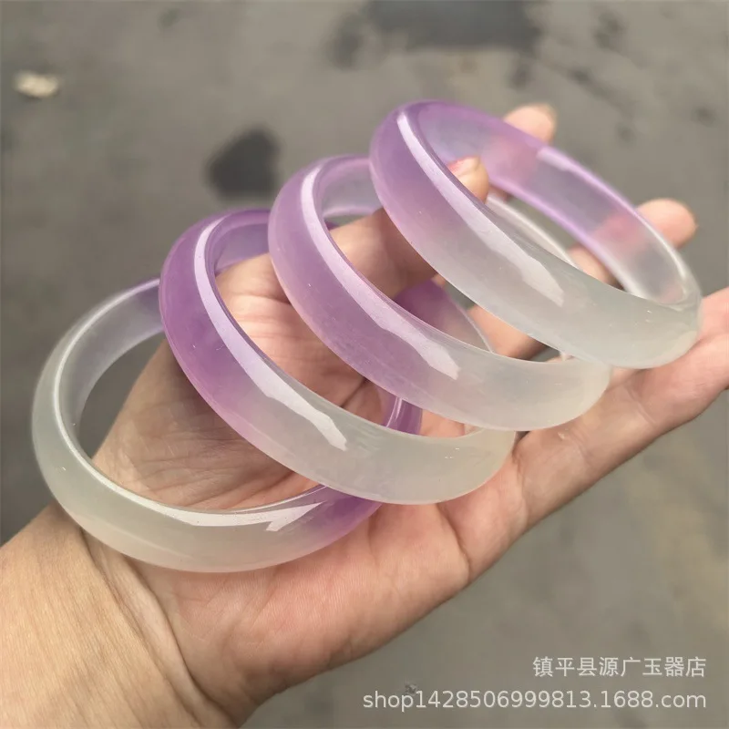 

New Quartzite - Chalcedony Alternative Oil Green -Mountain Semi-Water Jade Bracelet