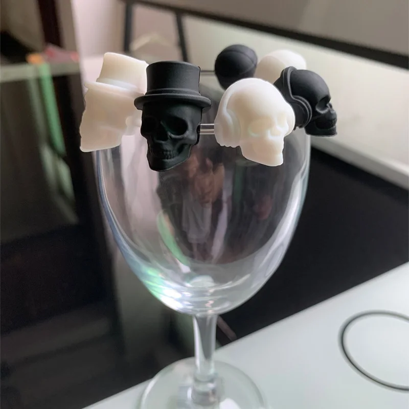 Marcador de copa de vino tinto de silicona, marcador de calavera creativo, encanto para beber, etiquetas de copa de identificación, letreros de etiqueta para fiesta, 6 piezas