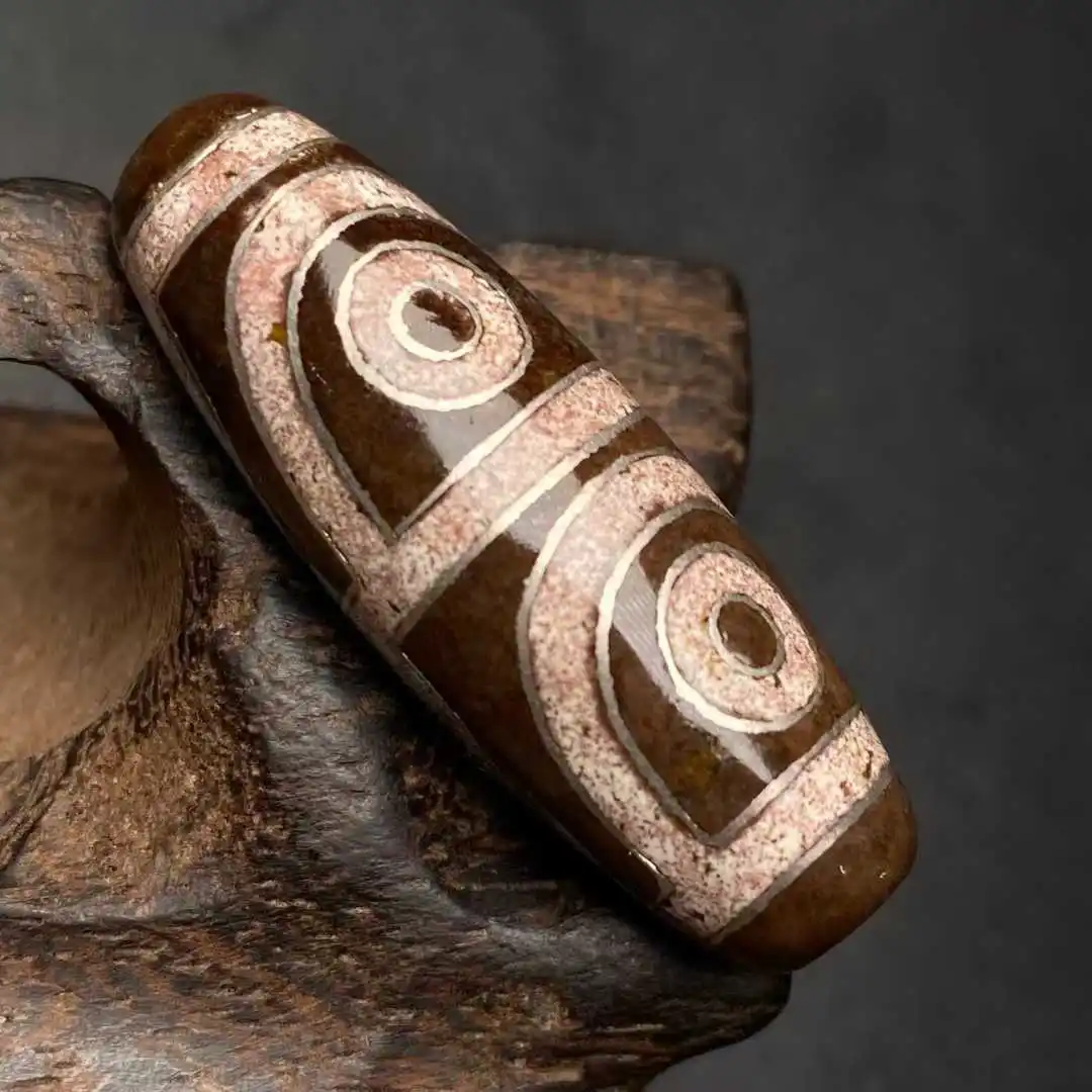 

1pcs/lot Old material inlaid with silver threads, fully covered in cinnabar Four-Eyed Tibetan Dzi Beads DIY Amulet Pendant