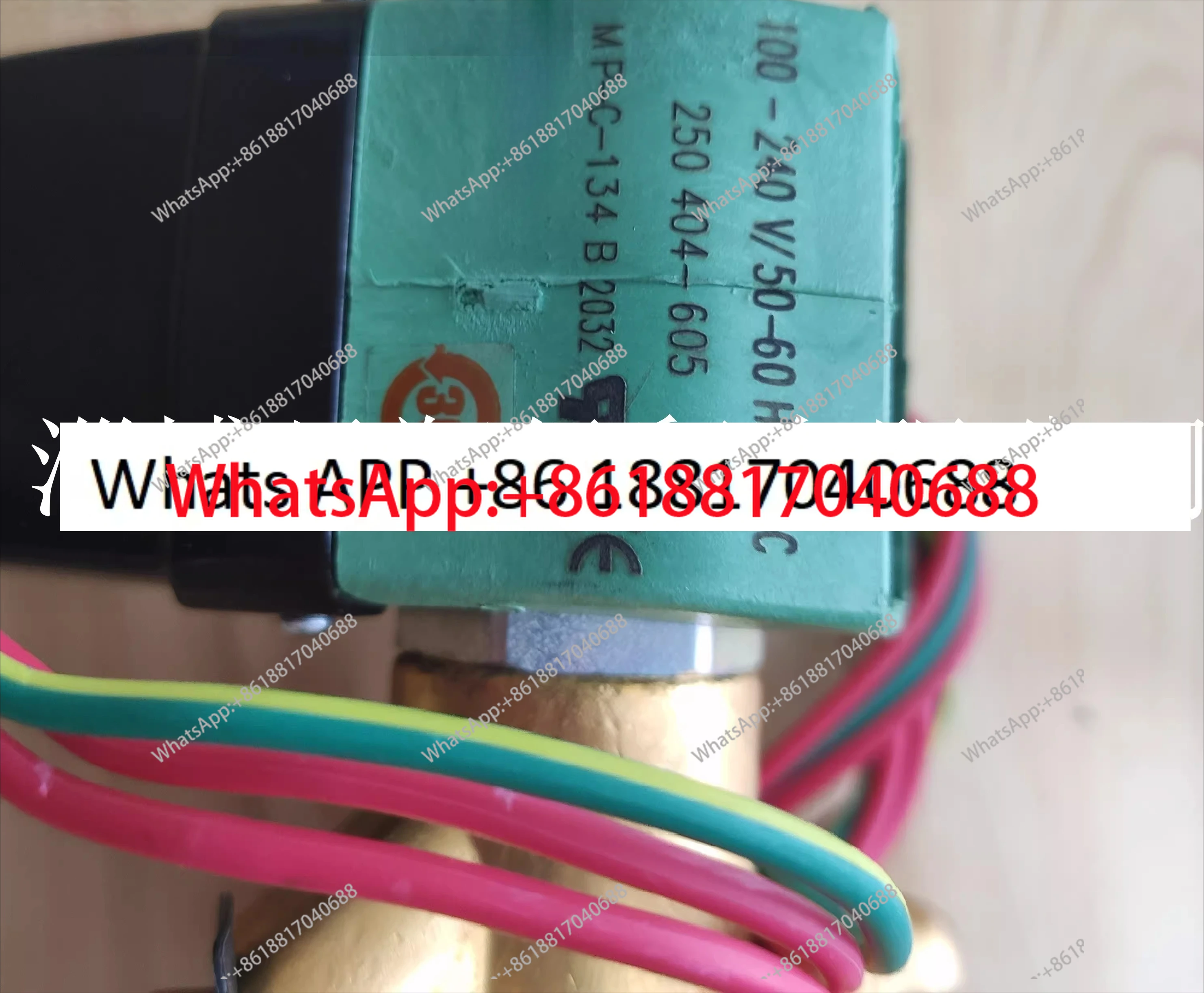 Two-position three-way low power solenoid valve 8316P074 100-240V/50-60Hz/DC
