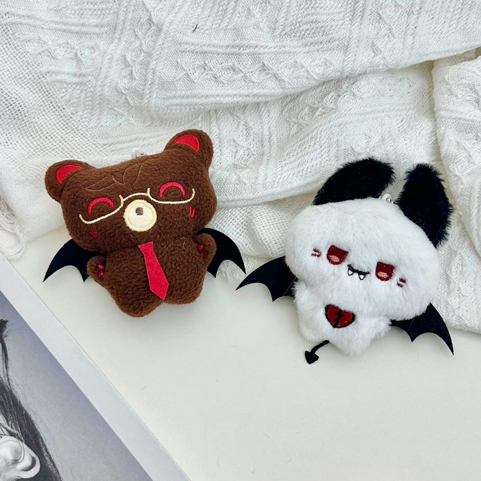 10pcs Funny Squeaking Bat Little Devil Pendant Plush Keychain Cute Bag Car Key Decoration Wedding Birthday Accessory Gift