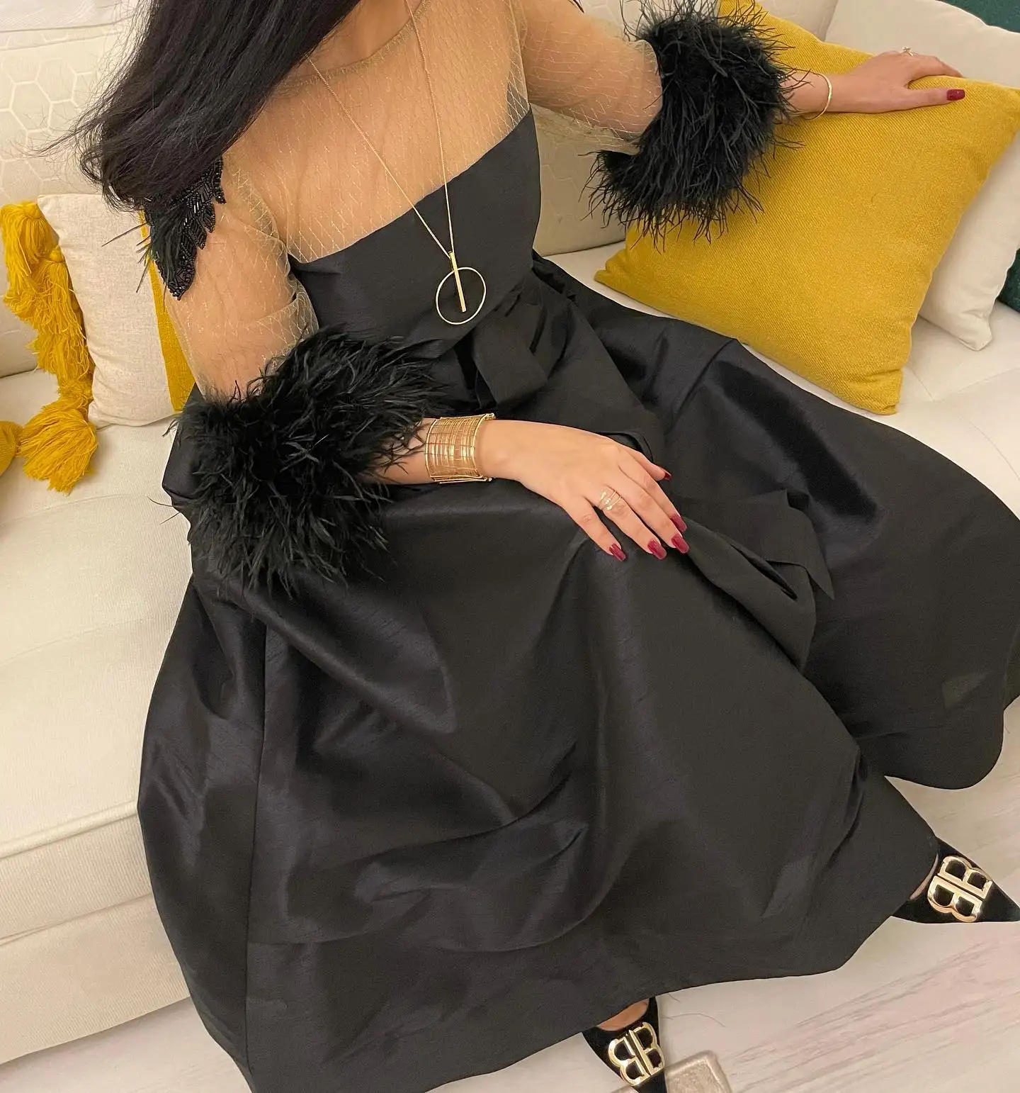 Gaun Malam Kustom Gaun Prom Lengan 3/4 Bulu Sendok Jersey Indah Gaun Pesta Panjang Pergelangan Kaki Sabuk A-Line Klasik