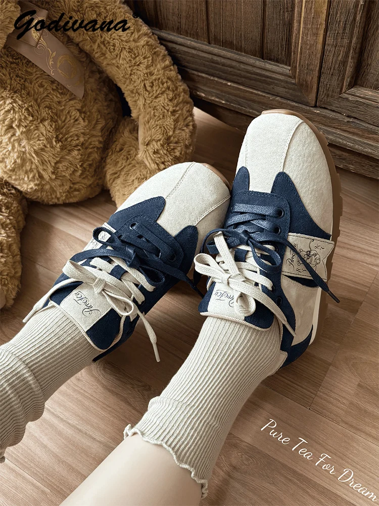 

Оригинальный дизайн, новые весенние тренировочные туфли, студенческие женские кроссовки одного цвета для девочек, балетки, спортивная обувь на шнуровке