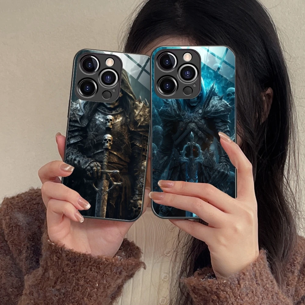 Skull Warrior Knight Mobile Cell Phone Case for iPhone 15 14 13 12 11 X XR XS 8 Pro Max Plus Mini PC Glass Phone Cover Shell