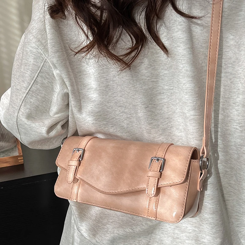 

Fashion Bag Women Summer New Korean Casual Versatile Solid Soft PU Handbags Niche High-class Personalized Black Crossbody Bag