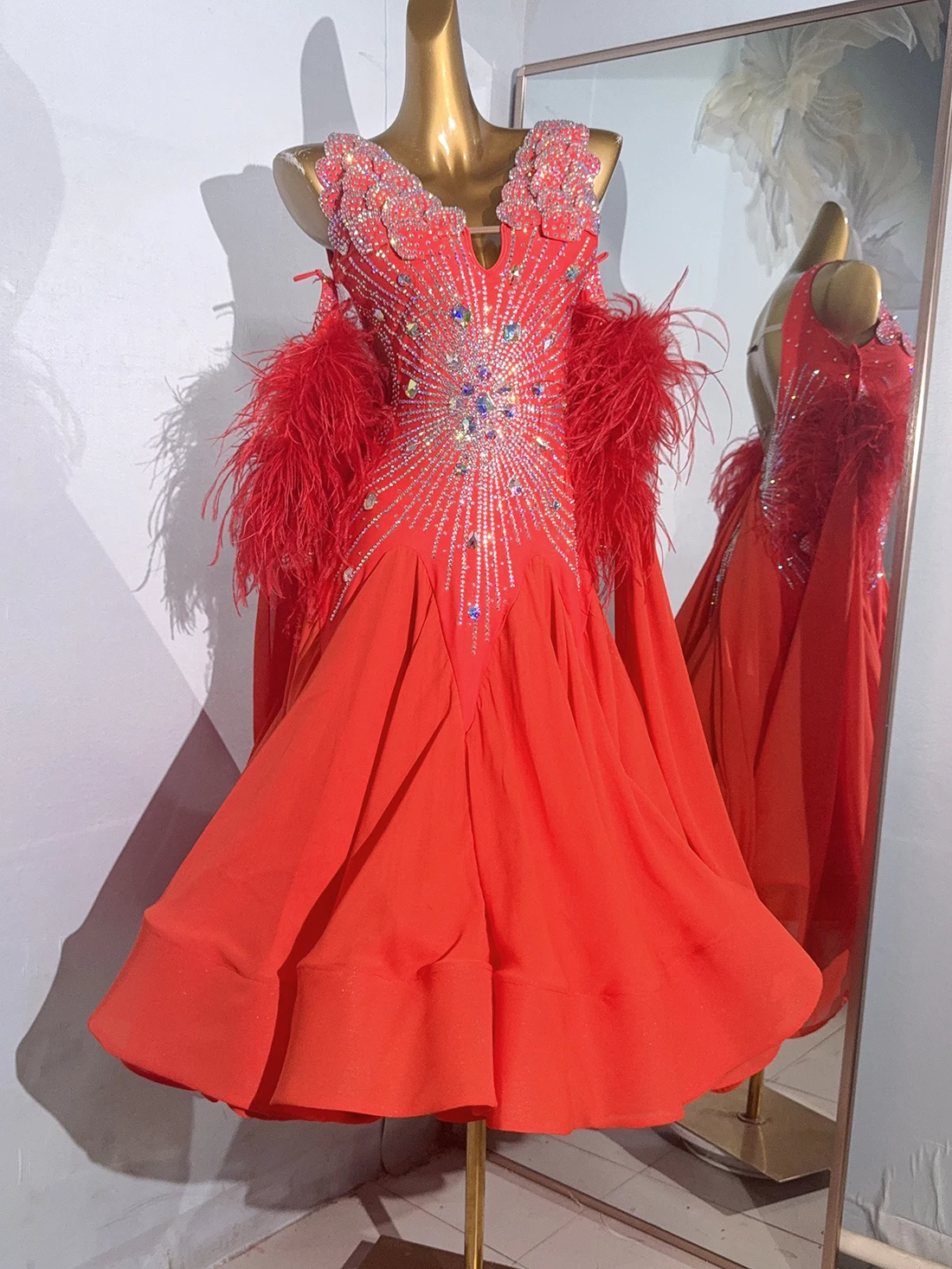 

Latin Dance Costume Diamond Adult and Children's High end Customized Red Modern Skirt Samba Performance Dress