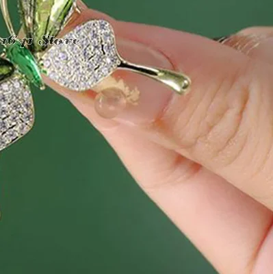 （NEW）1PC Explosion-proof Butterfly Brooch Insect Corsage Women's Accessory Acrylic Transparent Wings High-grade Clothing Pin