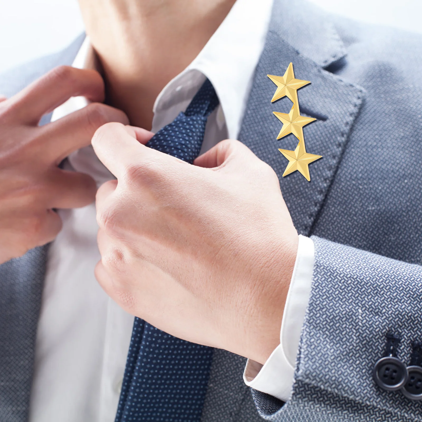 

12Pcs Star Rating Badges Zinc Alloy Decorative Star Badges for Gown Jacket Hat Cool Military Style Breastpins Holiday Gift Idea