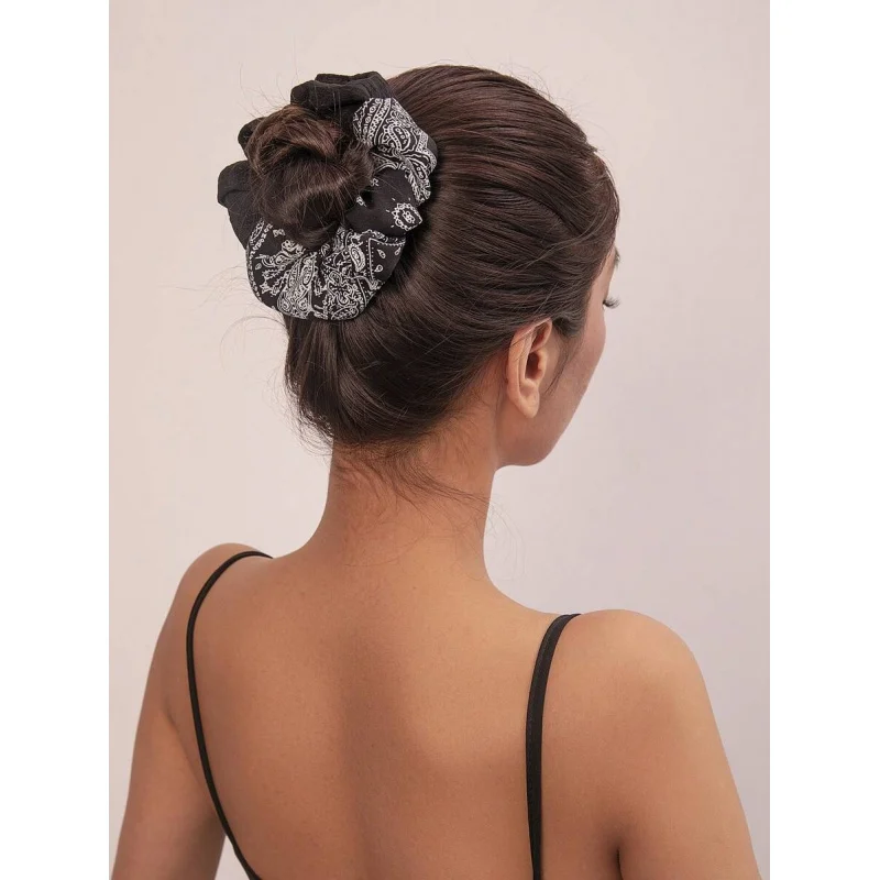 2pcs Women‘s Paisley Pattern Scrunchie – Monochrome Elegant Hair Tie, Perfect for Summer Getaway.