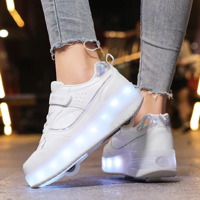 Zapatos de patín con luz LED para niñas y niños, zapatillas de deporte rosas con ruedas, dos ruedas, color rosa