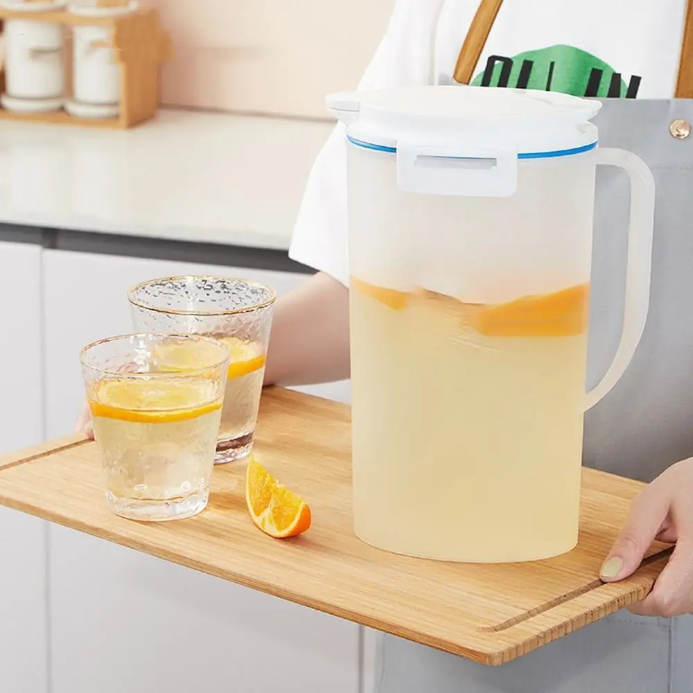 

2L Cold Water Pot Large Capacity with Handle Cold Water Kettle High Temperature Seal Fruit Tea Drink Kettle For Outdoor Camping