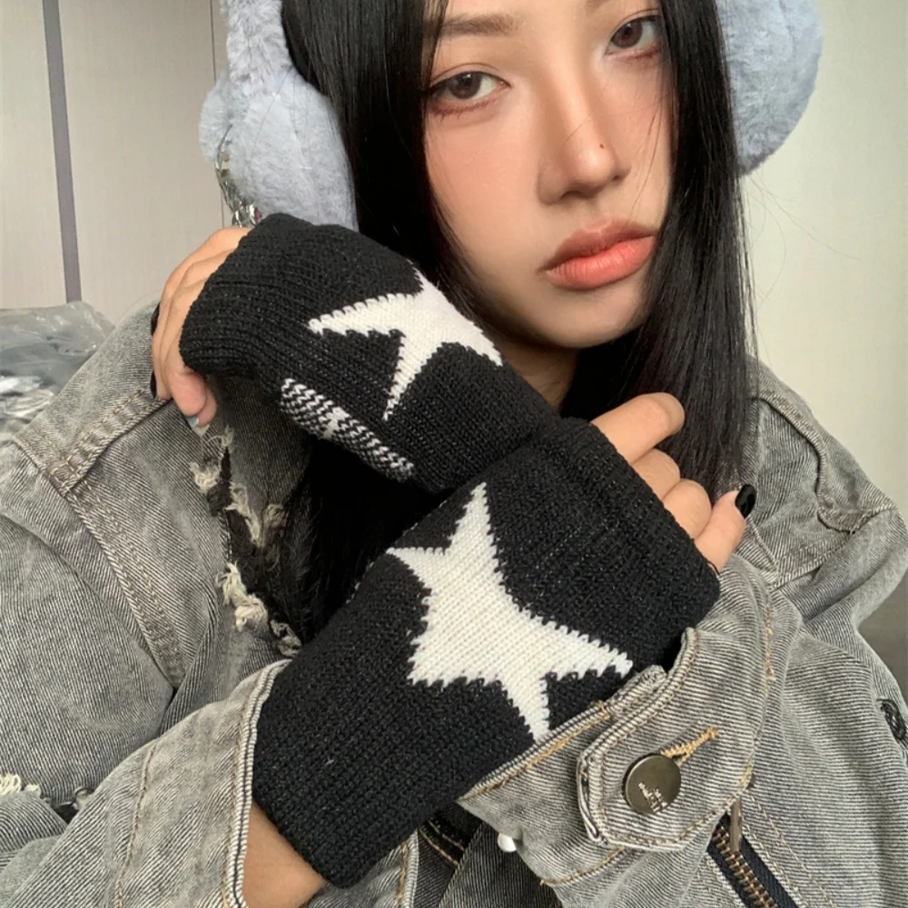 New Fashion Knitted Gloves Winter Warm Half Finger Gloves Korean Warm Woolen Mittens Y2K Star Fingerless Gloves For Men Women