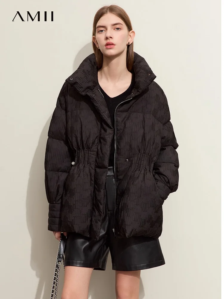 เสื้อแจ็คเก็ตขนเป็ด AMII สไตล์มินิมอลสำหรับผู้หญิง ฤดูหนาว 2025 น้ำหนักเบา คอตั้ง ปกเสื้อแบบลาペル เสื้อคลุมกันหนาวสำหรับผู้หญิง เสื้อพัฟเฟอร์ 12344052