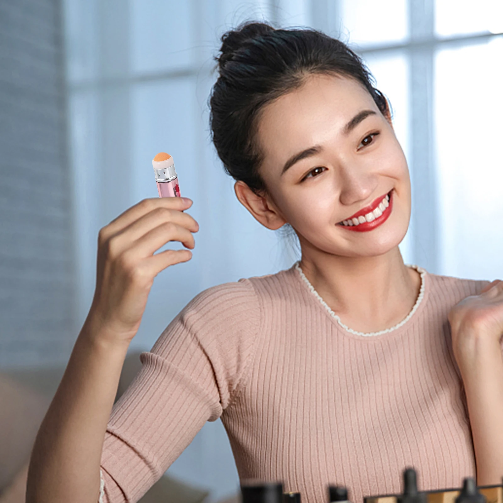 Mini rodillo Facial con Control de aceite, barro volcánico Natural, masajeador Facial de doble extremo, herramienta para el cuidado de la piel, absorbe el aceite, humedad y poros