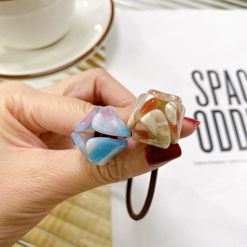 レトロなチューリップの花のつぼみヘアループ、上品なゴールドラベルのゴムバンド、ヘアタイ、ロープ、ハイポニーテール、女性用ヘアアクセサリー