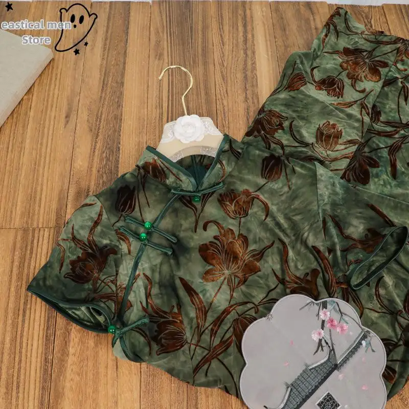 فستان شيونغسام نسائي كبير الحجم بأكمام قصيرة باللون الأخضر من تشيباو أنيق للحفلات المسائية فستان قطيفة مطبوع عليه زهور على الطراز الصيني #3