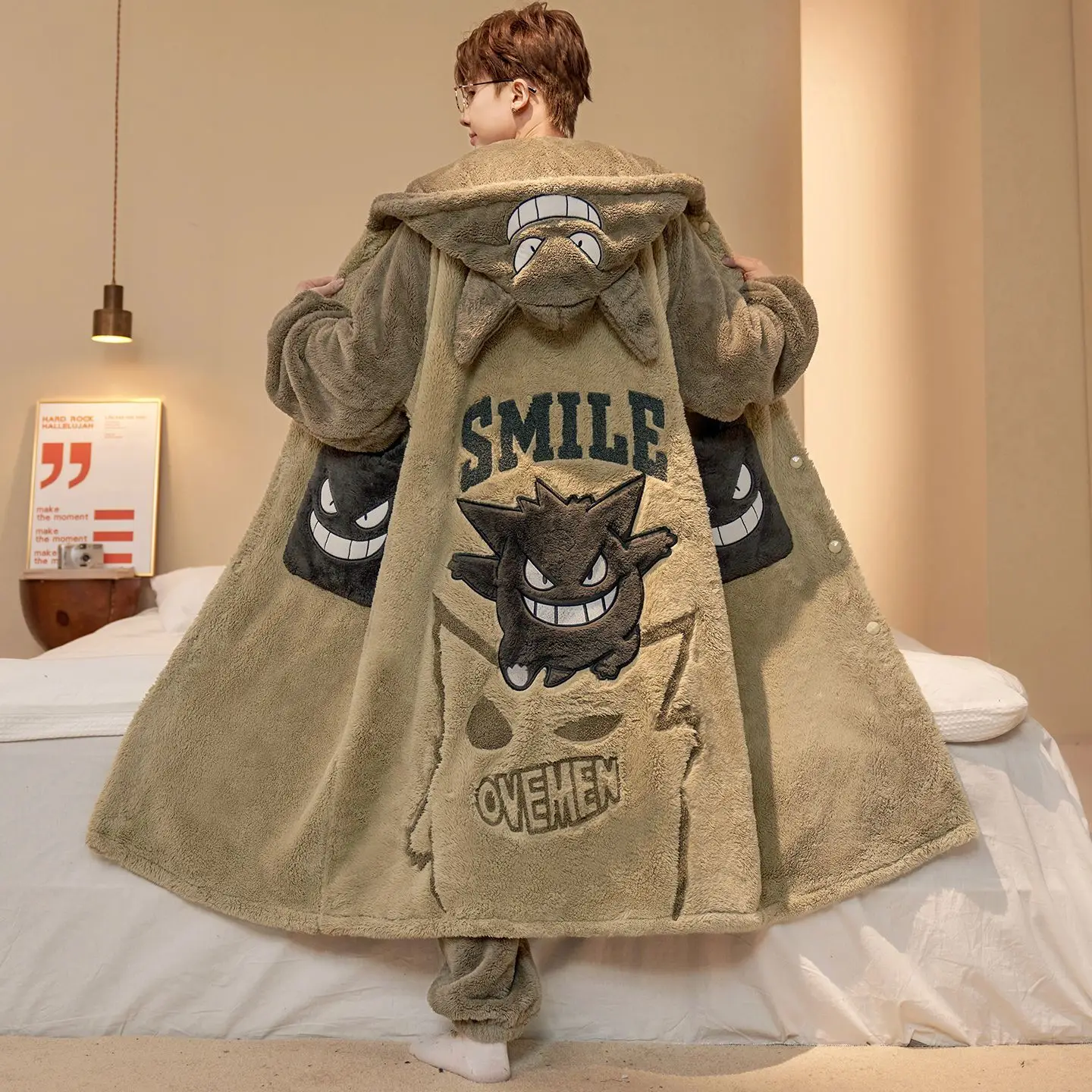 Neues Monster Fashion Plüsch-Bademantel-Pyjama-Set mit Kapuze, warme Flanell-Loungewear, weiche Schlafkleidung für Herren und Jungen, bequem für den Alltag.