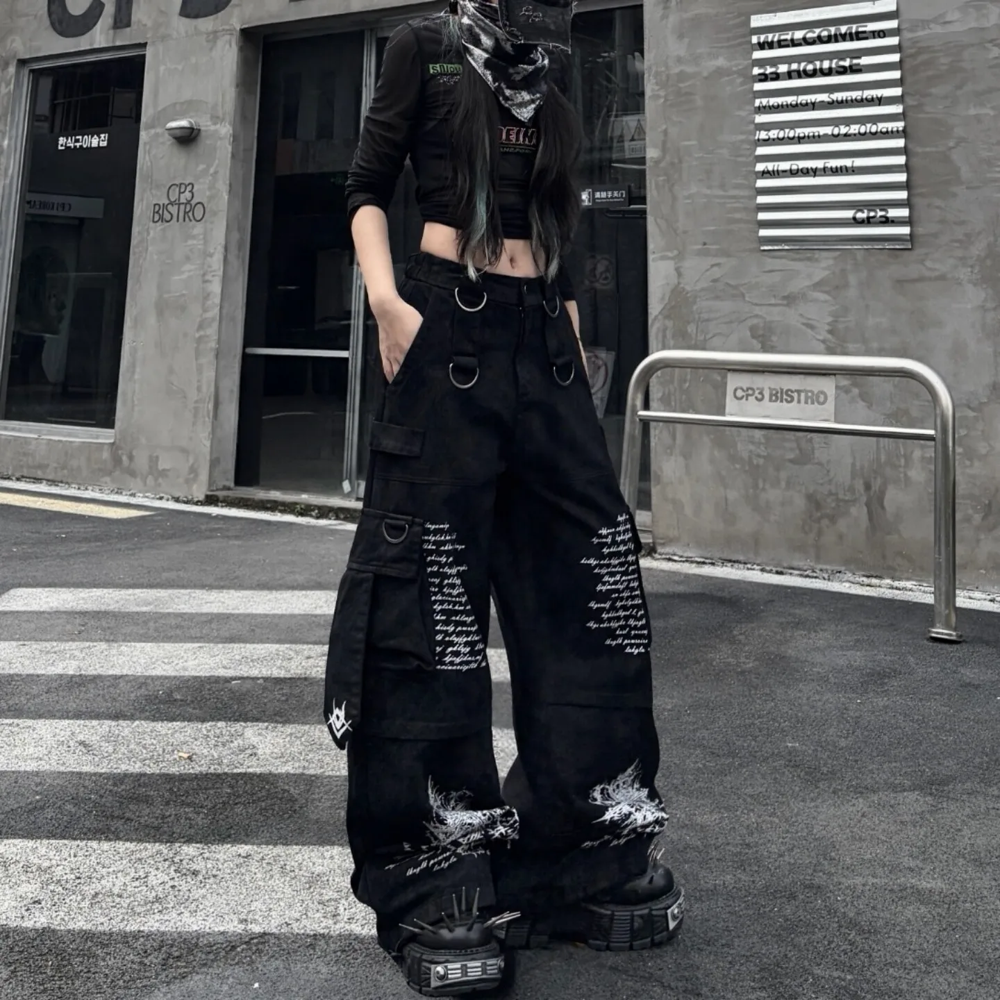Womens Gothic Cargo Pants Wide Leg Floor Length Printed Trousers Multiple Pockets Metal Rings Designed for Y2K Streetwear Looks