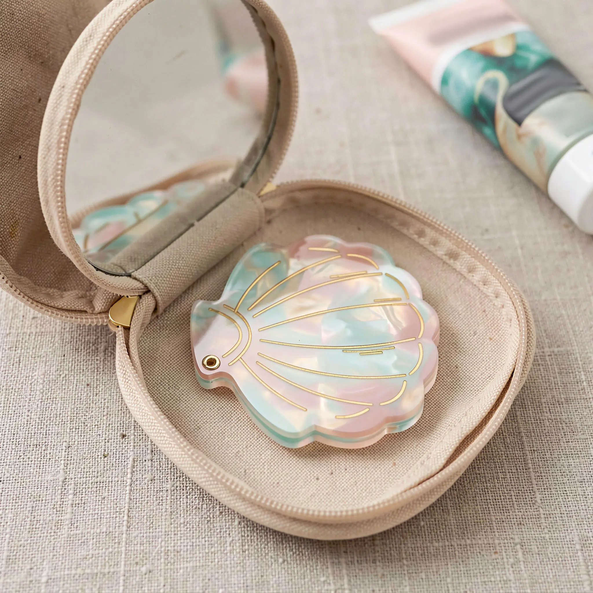 Compact Shell Pattern Acetate Makeup Mirror Portable Slim Mirror for Travel Purse Vanity Makeup Mirrors for Women