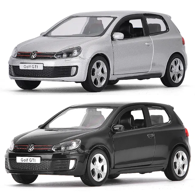 1:36 Skala VW Golf 6 Alloy Diecast Cars Model Toy Wysoka symulacja Metalowe drzwi karoserii Otwarte pojazdy do wyciągania na prezenty dla dzieci