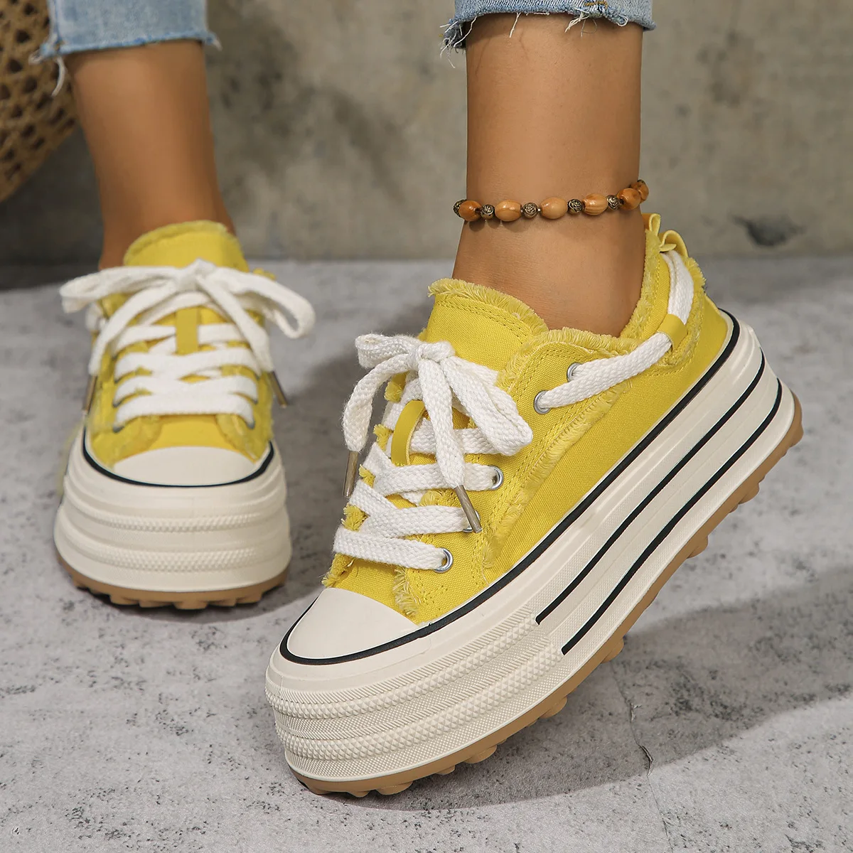 Cream yellow thick bottom low help canvas shoes women 2025 spring and autumn chic Korean board shoes thin matching small white