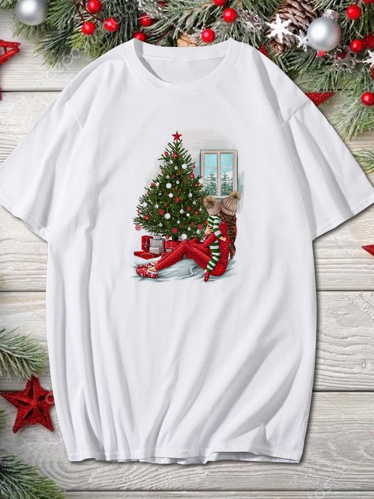 

2022 Christmas Cute Deer Fashion Women T Shirt Trend Graphic T-Shirts Holiday Tshirt New Year O-Neck Cartoon Top Xmas Gifts