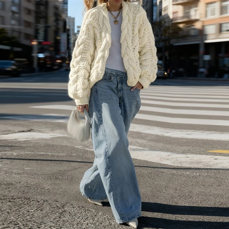Winter Thickened Fried Dough Twists Knitting Coat Retro Street Wear V Neck Long Sleeve Cardigan Casual Solid Commuting Sweaters
