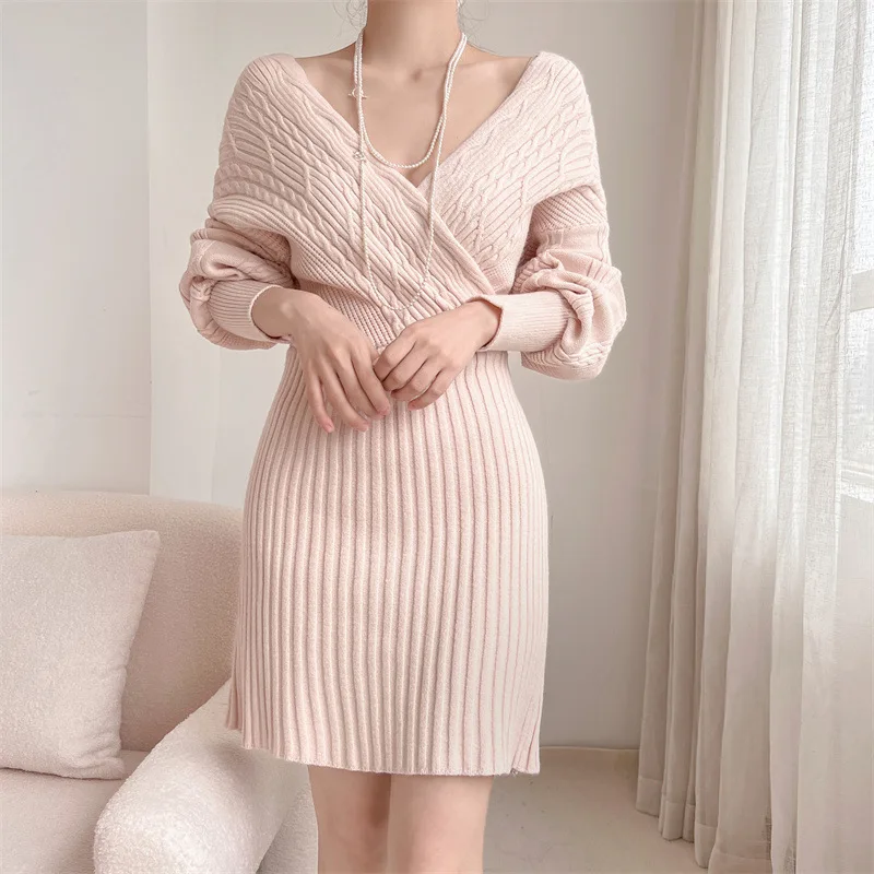 New Japanese Fashion One-piece Dress V-neck Sexy Fried Dough Twists Mid Length Sweater Hip Skirt