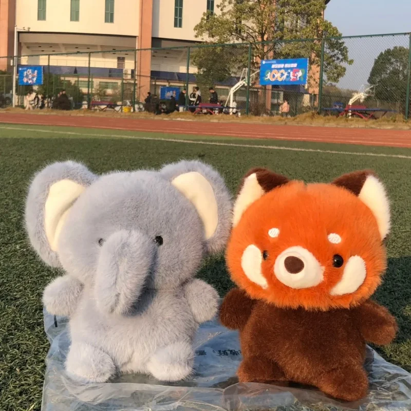 

Оригинальный настольный компаньон, кукла, настольный маленький орнамент, милые плюшевые игрушки, сопровождающие слоны в обучении, нарядке, подарках на день рождения