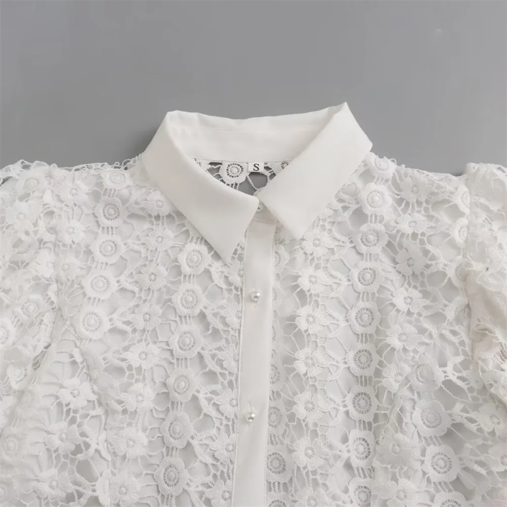 PB&ZA 2024 Spring New Women\'s Fashion and Elegance Casual Versatile Lace Lace Bubble Sleeve Shirt