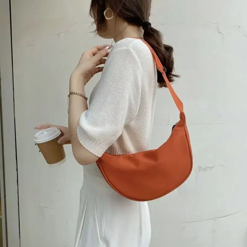 Bolso pequeño a la moda para mujer, bolsos de hombro de diseñador clásico, bolso cruzado de cuero PU para mujer, bolso de mensajero para mujer