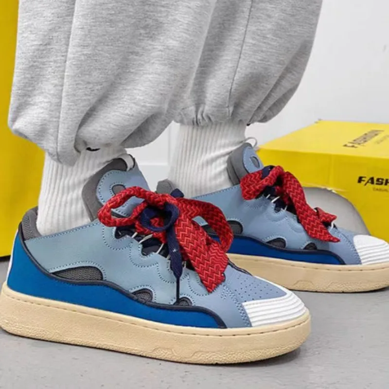 

2023 Couple Sports Shoes Fashion Casual Women's Sneakers Lace Up Comfortable Flat Bottom Vulcanized Shoes Zapatos Para Mujeres