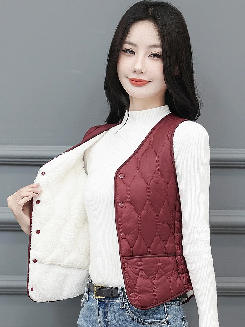 

Женский утепленный жилет 2025 года, новая модель, приталенный, больших размеров, теплый, с хлопковой подкладкой, облегающий, для повседневной носки, с V-образным вырезом