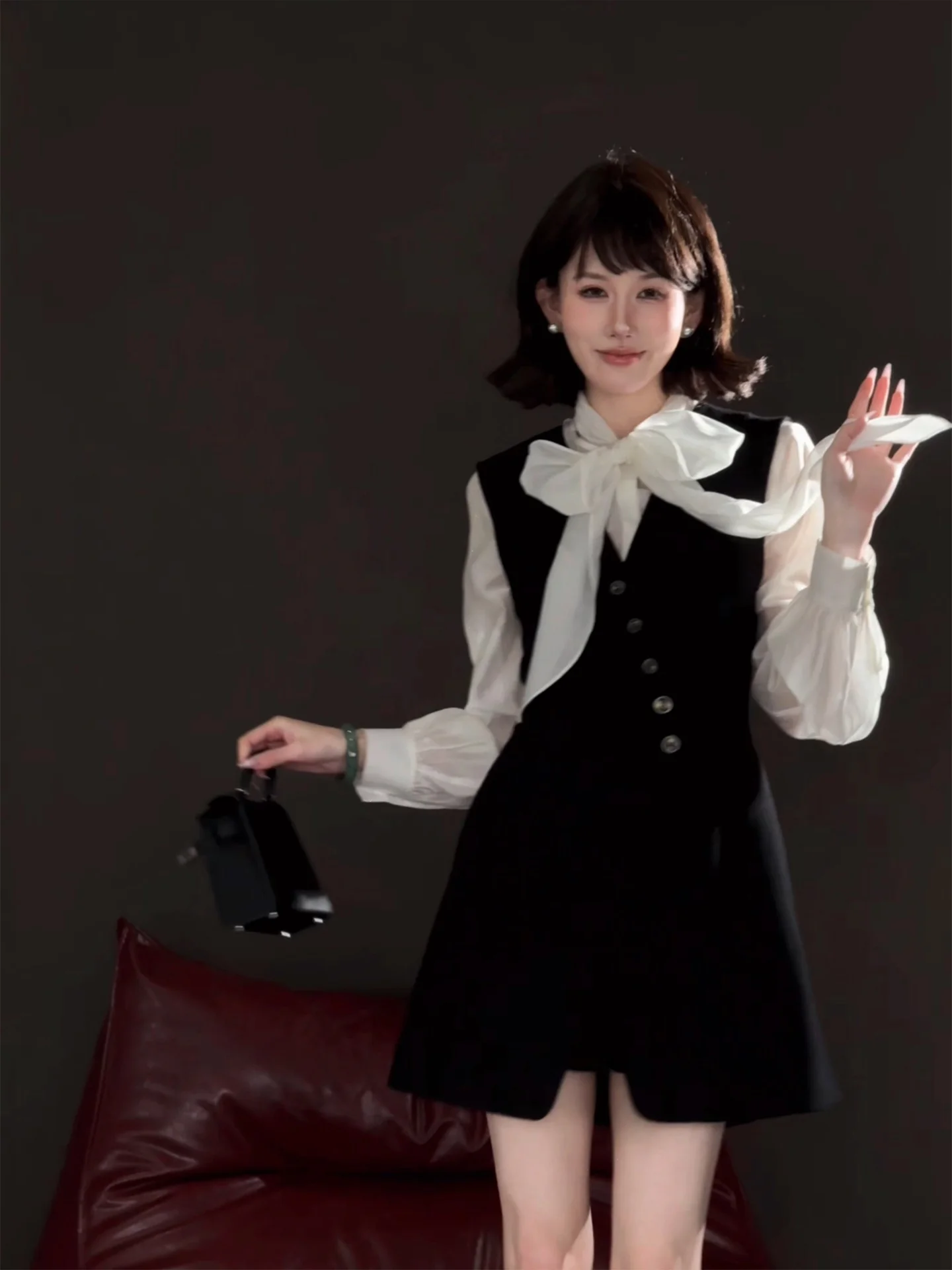 

Черные текстурированные хлопковые шорты с карманами, свободного кроя, женские повседневные брюки, прямые штанины, естественная талия, полиэстер, вискоза, нейлон