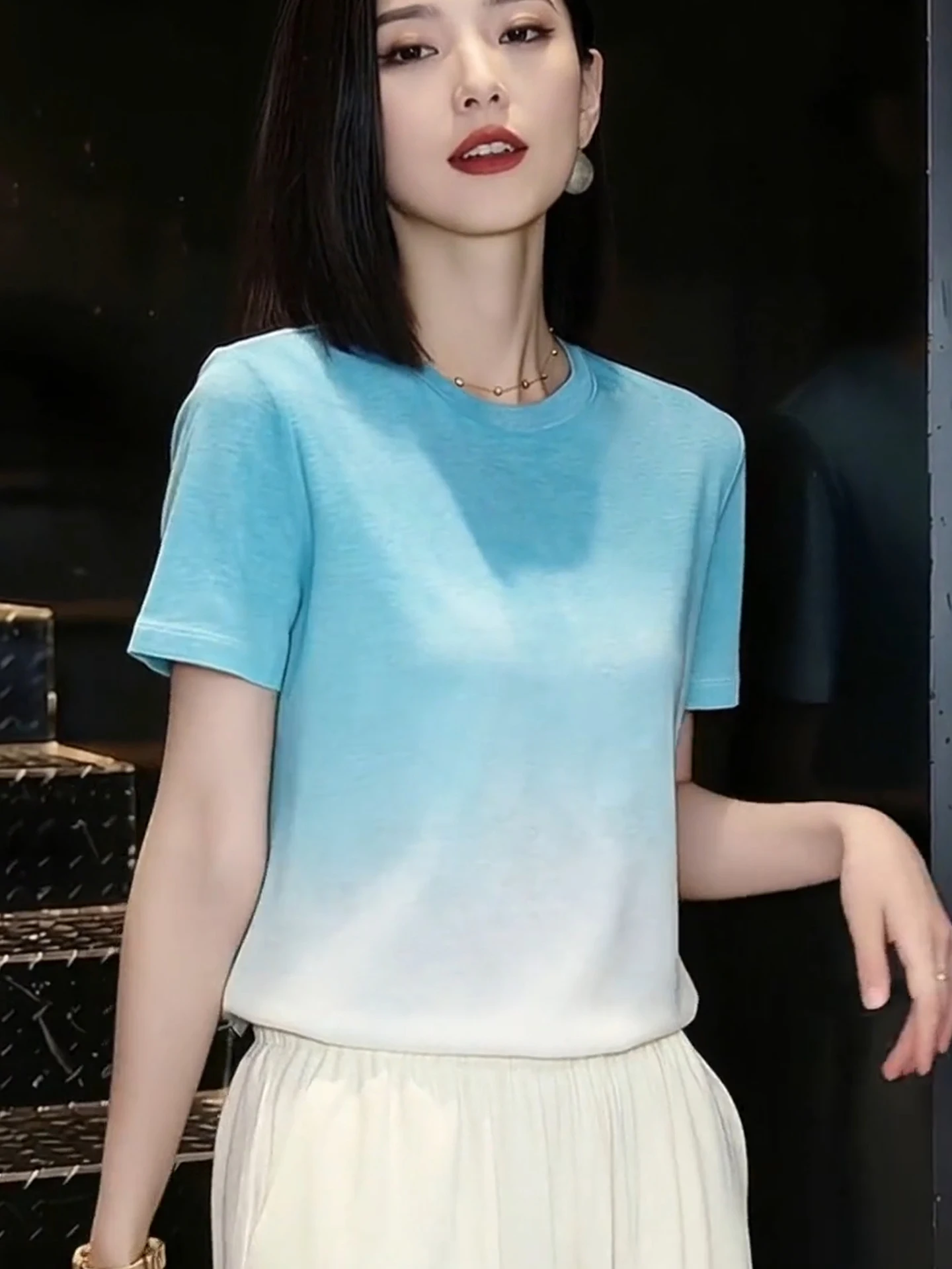 Unique Soft Knitted Short Sleeve Women's Top Fashion Gradient Color Casual Loose Fit round Neck Basic Style Summer T-Shirt