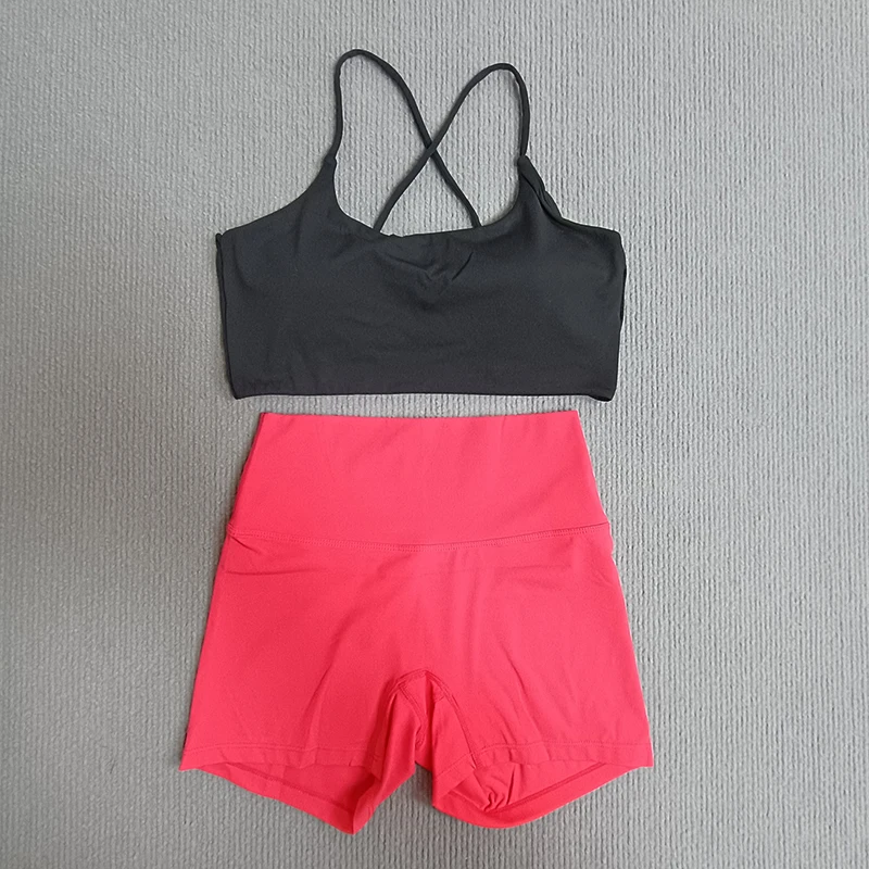 

2 Piece Women's Yoga Set Classic Red Shorts Black Sports Bra Soft Fabric Cycling Sexy Push Up Yoga Clothing Gym Suit Leggings