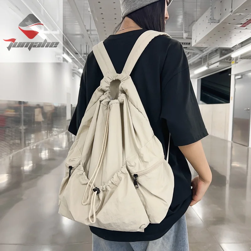 Rugzak met trekkoord en meerdere zakken, ontworpen voor zowel mannen als vrouwen, lichtgewicht als opvouwbaar, perfect om te winkelen