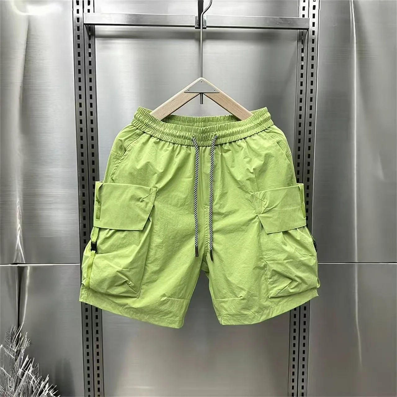 ชายหาดฮาวายแห้งเร็วกางเกงขาสั้นลายพรางกางเกงขาสั้นฤดูร้อนสบายๆอินเทรนด์และแฟชั่นเสื้อผ้าผู้ชายกางเกงกีฬา 2025 ใหม่