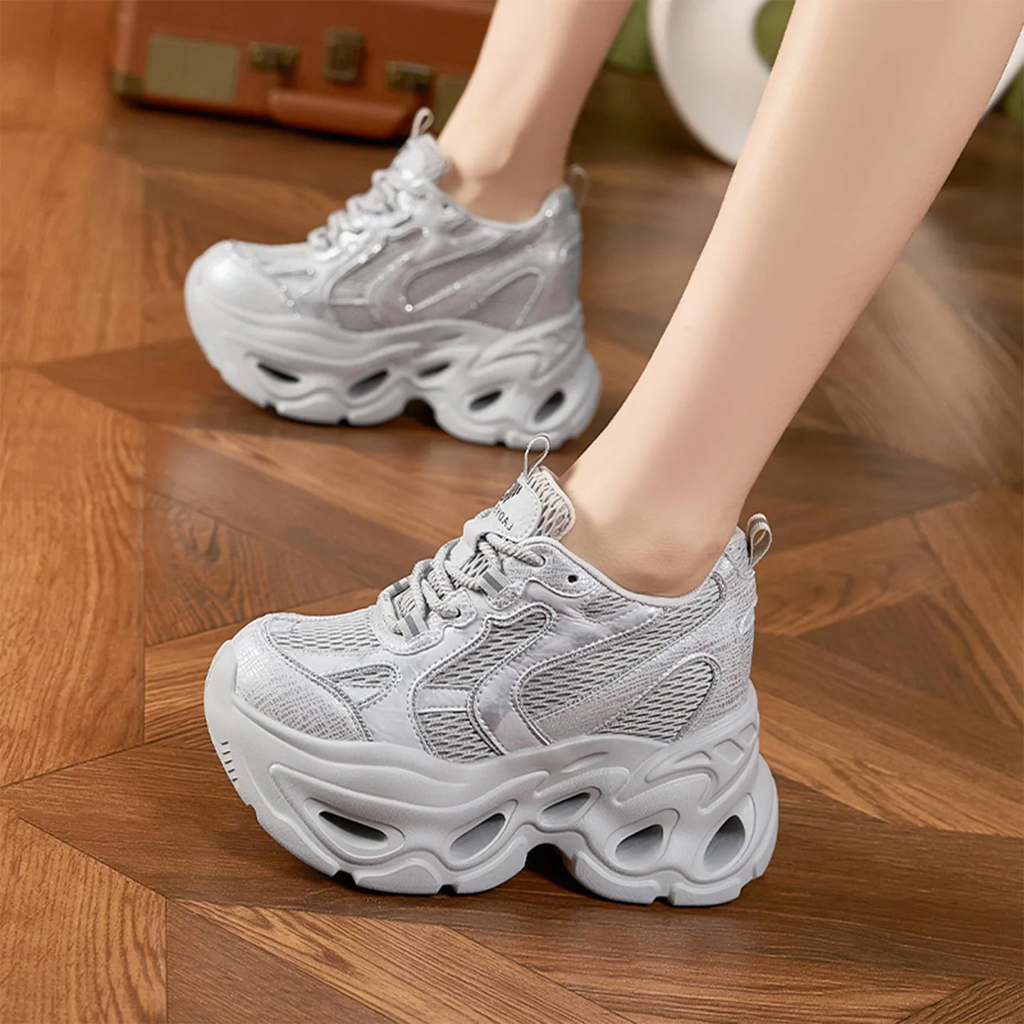 Women's Fashion Rhinestone Shoes 2026 Spring New Trendy Thick Sole Inner Heightening Women's Shoes Versatile Casual Sports Shoes