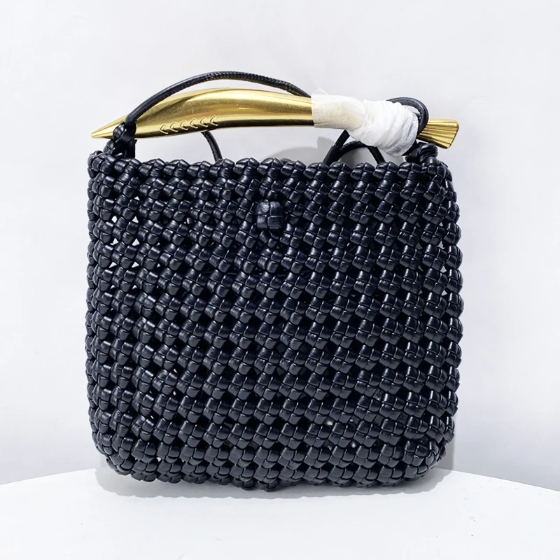 

Маленькие полые сумки квадратного плетения для женщин, роскошные дизайнерские сумки и кошельки, новинка 2025 года, повседневные женские сумки через плечо через плечо