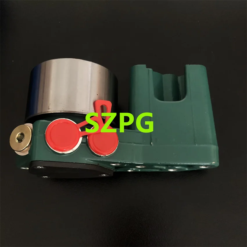 

For EC210 EC210B Excavator Engine Parts Pump 20524154