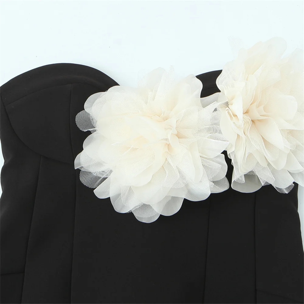 ملابس نسائية شتوية جديدة بمزاج فرنسي قصير على شكل قلب وياقة مكشوفة الأكتاف فستان بدون حمالات على شكل زهرة متباينة #3