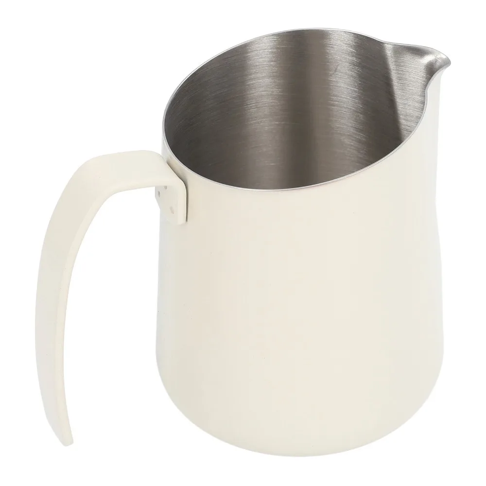 304 Stainless Steel Milk Frothing Pitcher Clear Scale Comfortable Handle Coffee Steaming Pitcher 500/750ML Capacity Slant Spout