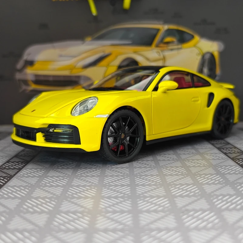 

1:24 Simulated Porsche 911 alloy car model with doors that can be opened, steering, shock absorption, rebound, sound and light