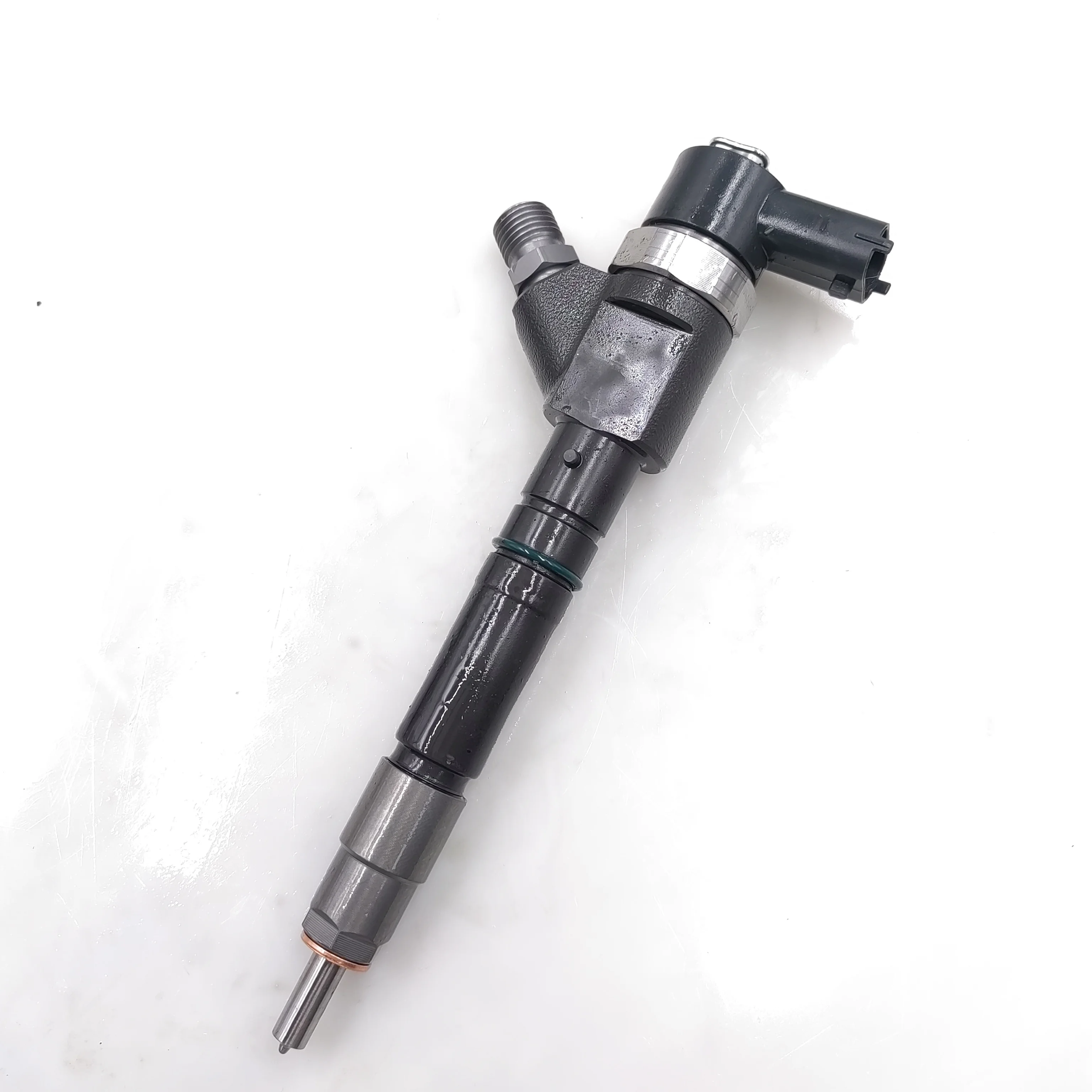 High Quality New Diesel Fuel Injector 0445110274 For Hyundai/Kia 2.5 CRDi