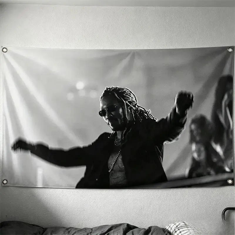 VIKAMA Hip Hop Celebrity Portrait Tapestry Vintage Photo Print Wall Tapestry, Fabric Wall Hanging for Bedroom Dorm Decor Cloth