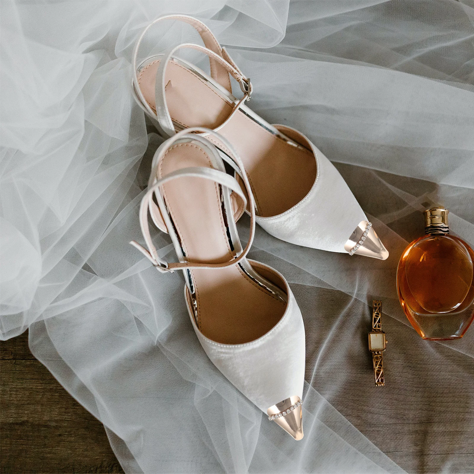 

1Pair Metal Shoe Tip Protector Decorative High Heels Pointed Caps Durable Protective Cover for Shoe Toe Repair Decoration