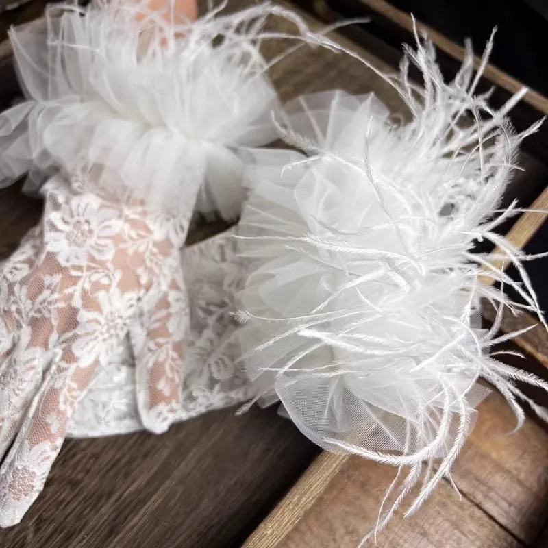 Women's Elegant Fur Mesh Patchwork White Lace Glove Female Spring Summer Vintage Sunscreen Driving Photograph Party Glove R2666